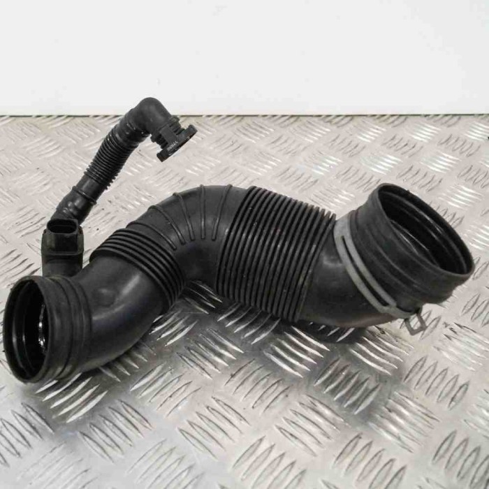 Furtun VW PASSAT B6 3C2 2009 OEM: 3C0129654A