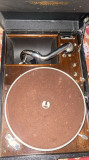 Cumpara ieftin GRAMOFON ,,GRAMOPHONE COMPANY LIMITED&quot;ENGLAND/STARE F.BUNA CU ACE DE REZERVA !