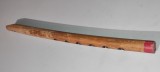 luier din lemn lungime 35 cm 20 mm diametrul 6 gauri e un pic curbat