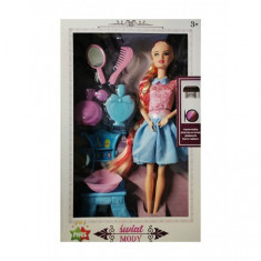 Papusa Barbie cu accesorii