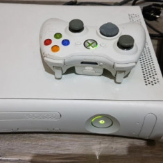 XBOX360 consola XBOX 360 cu mufa HDMI + 2 jocuri cadou FIFA 19 și Gta 5