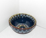 Bol (castron) ceramică emailată și pictată manual, fond albastru, obiect de colecție - Troyan, Bulgaria