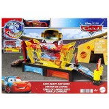 Set de joaca cu masinuta, Disney Cars, Color Changers Race Ready Car Wash, JBM70