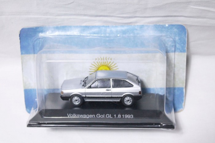 Macheta auto 1:43 Wolkswagen Golf GL 1.8 1993 - sigilata