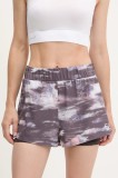 EA7 Emporio Armani pantaloni scurți de antrenament culoarea violet, cu imprimeu, high waist, AF13662.7W000240
