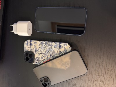 iPhone 13 128 Blue foto