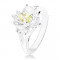 Inel lucios de culoare argintie, brațe despicate, floare galbenă și transparentă - Marime inel: 57