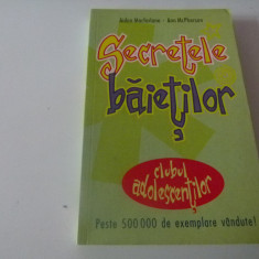 Secretele baietilor - Macfarlane, McPherson