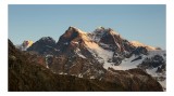 Tablou Canvas, "Splendoare montană &icirc;n lumina apusului", Măreție, Granit, Alpi, Apex, Zăpadă, Apus, Liniște, V&acirc;rfuri, Natură, Tranquilitate, 39 x 26 cm
