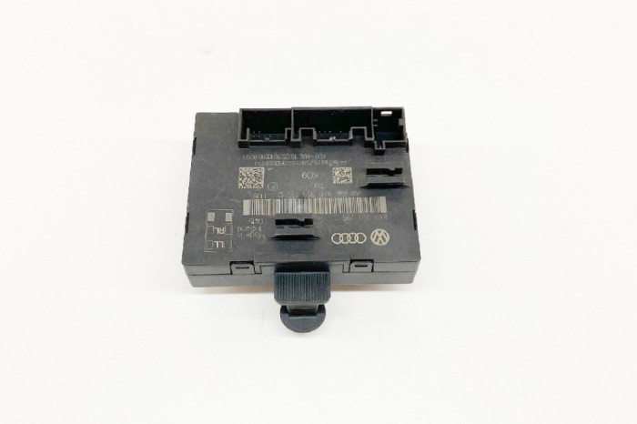 Modul de control ușă st&acirc;nga spate AUDI Q3 8U 2016 OEM: 8X0959795C 11470238