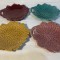 Patru farfurioare din majolica de forma unor frunze frumos colorate