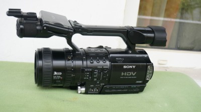 Camera video DVCAM MiniDV SONY model HVR-Z1E 3CCD DEFECTA foto