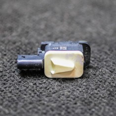 Senzor de impact dreapta față BMW 2 Coupe F22, F87 2015 OEM: 9217711 2149101