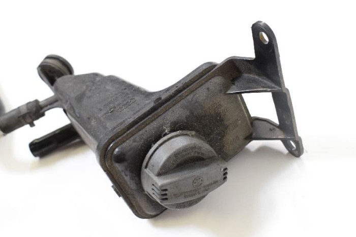 Rezervor pompa servodirecție AUDI A4 8EC, B7 2007 OEM: 8E0422373B 3243208