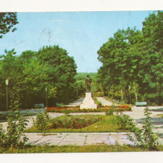 RF38 -Carte Postala- Barlad, parcul, circulata 1970
