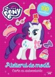 My Little Pony. Atelierul de modă. Carte cu autocolante, Litera