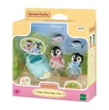 Cumpara ieftin Set figurine Sylvanian Families - Pinguini cu masinuta