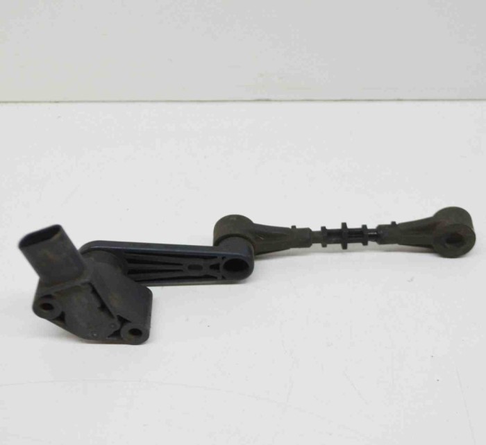 Senzor de nivel &icirc;nălțime dreapta spate JAGUAR E-PACE X540 2017 OEM: J9C3-3C097-AA 12045204