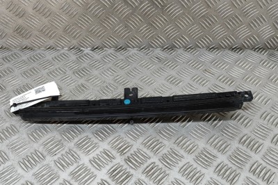A treia lampa de fr&amp;acirc;nă BMW iX I20 2022 OEM: 7953889 30699911 foto