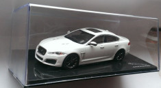 Macheta Jaguar XFR alb 2010 - IXO 1/43 - ed. reprezentanta foto