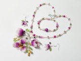 Set Magnolie boboci roz, colier, cercei si bratara, unicat din margele