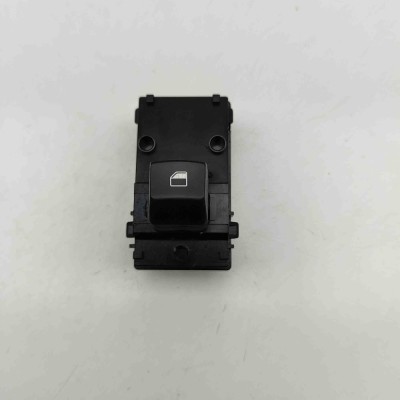 Buton geam ușă dreapta spate KIA CEE\&amp;#039;D Hatchback CD 2023 OEM: 93575-J7500 | 31976005 foto