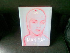 Man Ray (TASCHEN Icons Series) foto