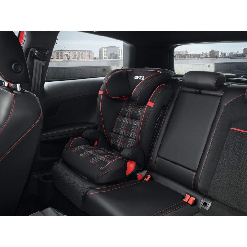 Volkswagen Passat детское кресло