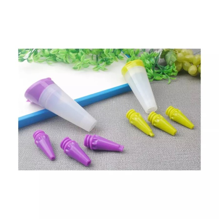 Stilou de decorare cu recipient din silicon si 3 capete diferite Handy KitchenServ