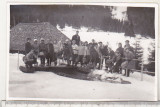 bnk foto Excursionisti langa Sura Dacilor Poiana Brasov 1965