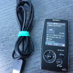 MP3 SONY WALKMAN NWZ-A818 DE 8 GB+CABLU.CITITI TOATA DESCRIEREA CU ATENTIE!