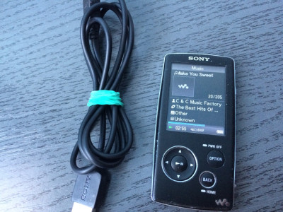 MP3 SONY WALKMAN NWZ-A818 DE 8 GB+CABLU.CITITI TOATA DESCRIEREA CU ATENTIE! foto