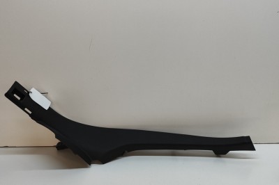 Ornament scaun dreapta spate AUDI Q8 E-TRON Sportback 2024 OEM: 4KE867768 31155456 foto