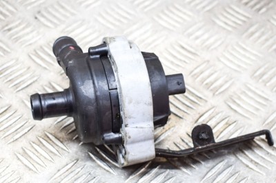 Pompa de apa auxiliara JAGUAR I-PACE X590 2020 OEM: J9D3-8501-AA,J9D3-18D474-AA 17724190 foto