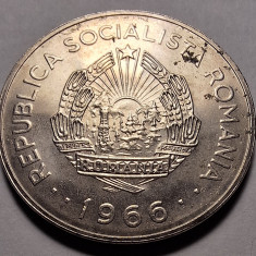 Moneda 1 leu 1966 (#2) luciu de batere