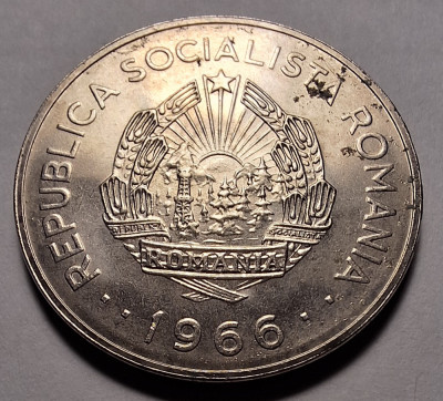 Moneda 1 leu 1966 (#2) luciu de batere foto