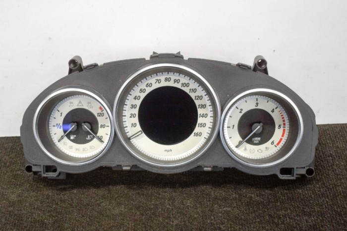 Ceas de bord MERCEDES-BENZ E Coupe C207 2014 OEM: A2129001025,A2C53435305,A2129014005,A2129029706,A2129026108,A2C87306200,A2129026808,A2129020107,A212
