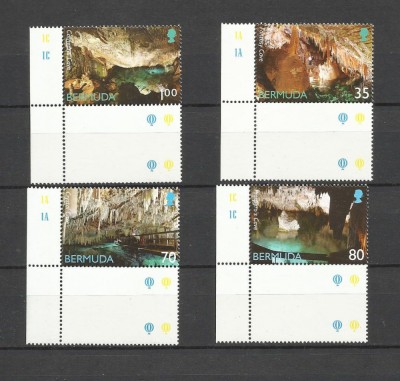 BERMUDA 2002 PESTERI foto