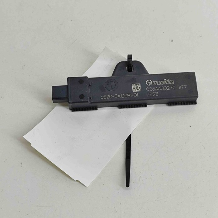 Amplificator de antena BMW X7 G07 2022 OEM: 5A1D0B1