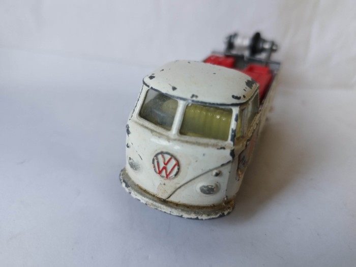 bnk jc Corgi 6 VW Transporter
