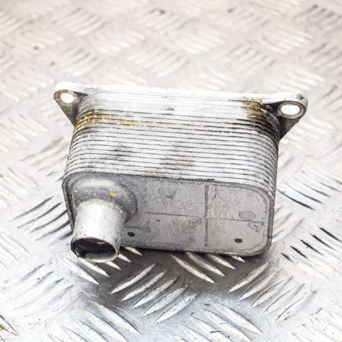 Răcitor de ulei AUDI A3 8P1 2012 OEM: 06J117021J | 3158115