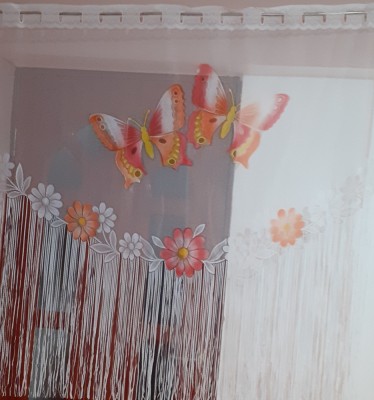 PERDELE ALBE CU MODEL FLUTURI SI FLORI PORTOCALIU --1,3m / 1,25m foto
