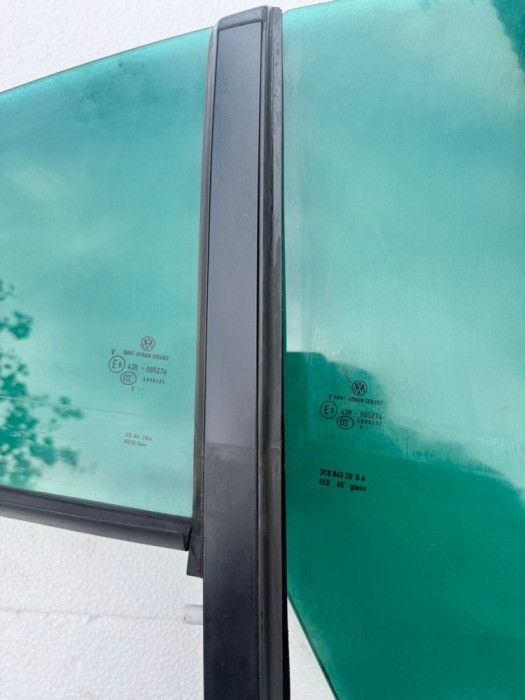 GEAM dreapta-spate FIX PASSAT CC (3C8845216A)