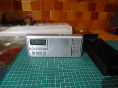 Mini aparat radio portabil vintage JAZ FM+ Unde Lungi foto