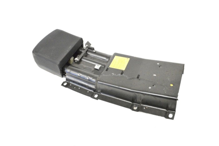 Tetiera MERCEDES-BENZ CLK Cabrio A209 2006 OEM: A2098600032 13847921