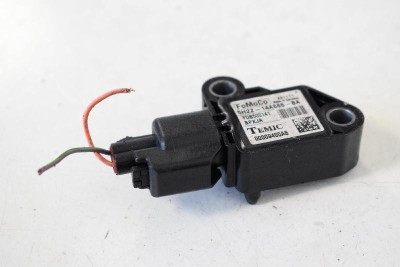 Senzor de impact st&amp;acirc;nga spate LAND ROVER RANGE ROVER SPORT L320 2012 OEM: 5H2Z-14A686-BA 3830593 foto
