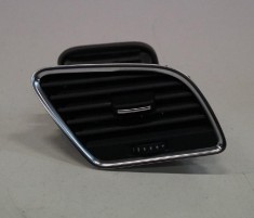 Gura de ventilație planșa de bord AUDI Q3 8U 2014 OEM: 8U1820902C,8U1820902B 2148337