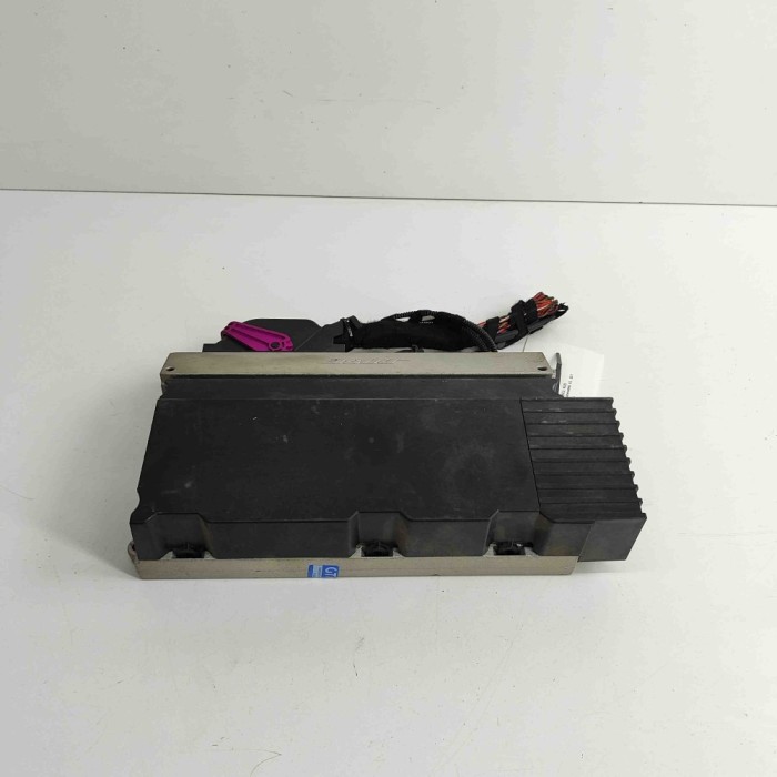 Amplificator de sunet AUDI A8 D3 4E2, 4E8 2006 OEM: 4E0035223E,4E0910223N