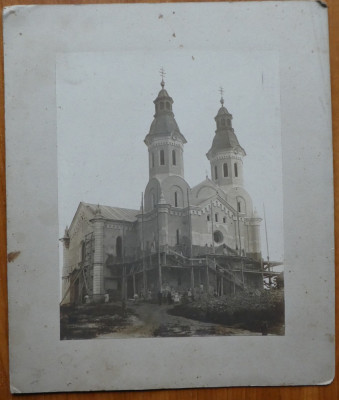 Foto pe carton gros, Biserica din Fabric, Timisoara, in timpul constructiei foto