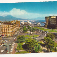 IT2 - Carte Postala - ITALIA - Napoli, Piazza Municipio, circulata 1974